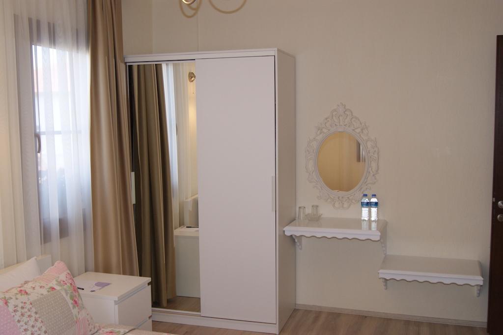 Ender Hotel (Adults Only) Ayvalik Quarto foto